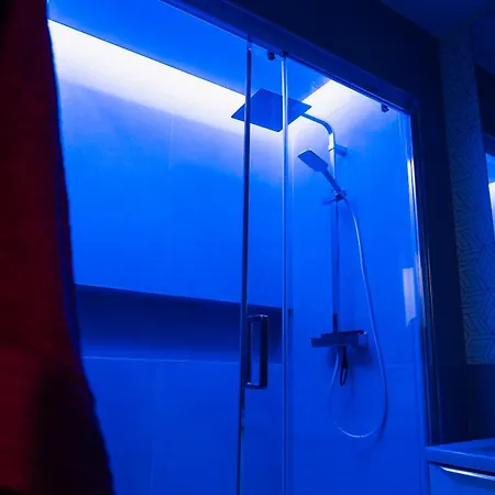 Au Coeur De - Parking Gratuit - Entierement Climatise