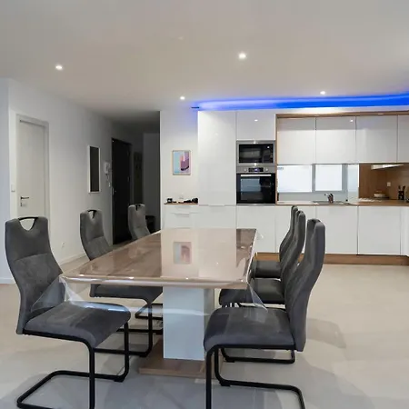 Au Coeur De - Parking Gratuit - Entierement Climatise * Valence (Drome)