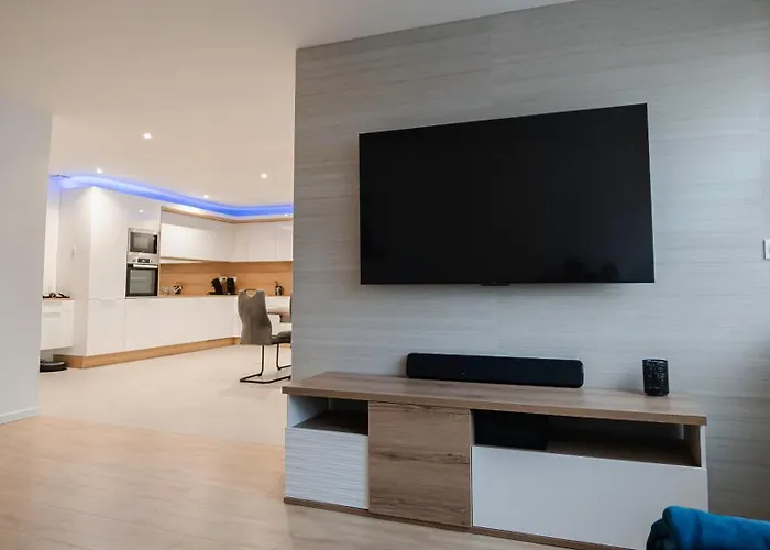 Au Coeur De - Parking Gratuit - Entierement Climatise Βαλένς